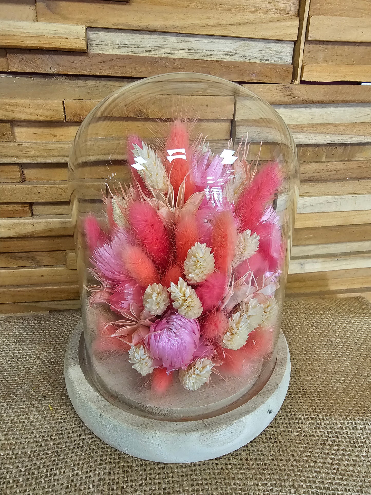cloche de fleurs séchées