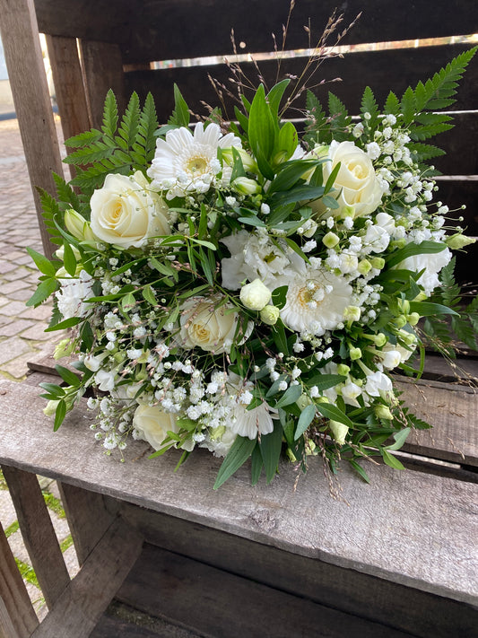 Bouquet de fleurs variées blanc/vert